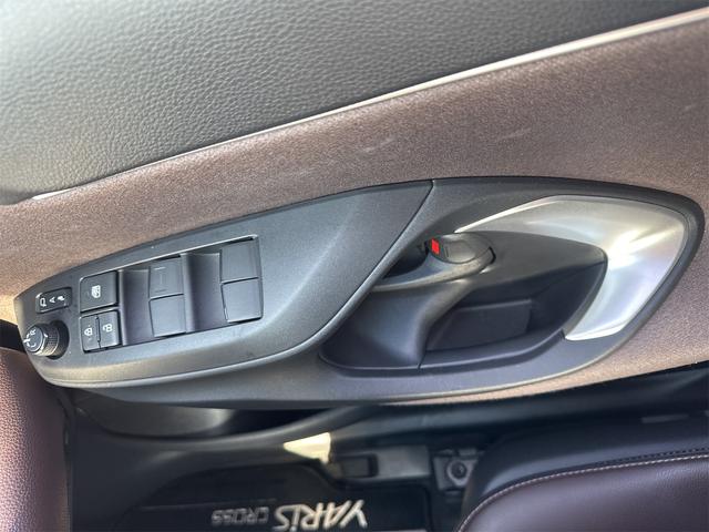 ヤリスクロス ハイブリッドZ ワンオーナー 純正DA&Tコネクトナビ&パノラミックビューモニター&ETC Bluetoothオーディオ 運転席パワーシート 前席左右シートヒーター パワーバックドア(38枚目)