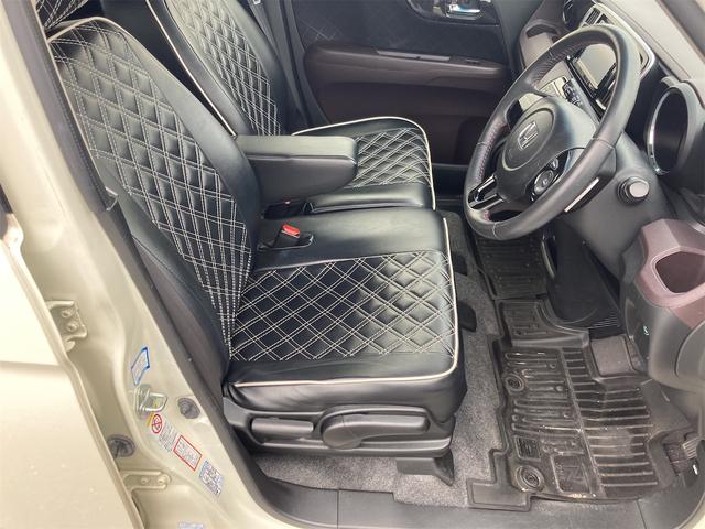 �N���b�c�B�I���̂������ȃL���e�B���O�^�C�v�̃V�[�g�J�o�[����������Ă��܂��B