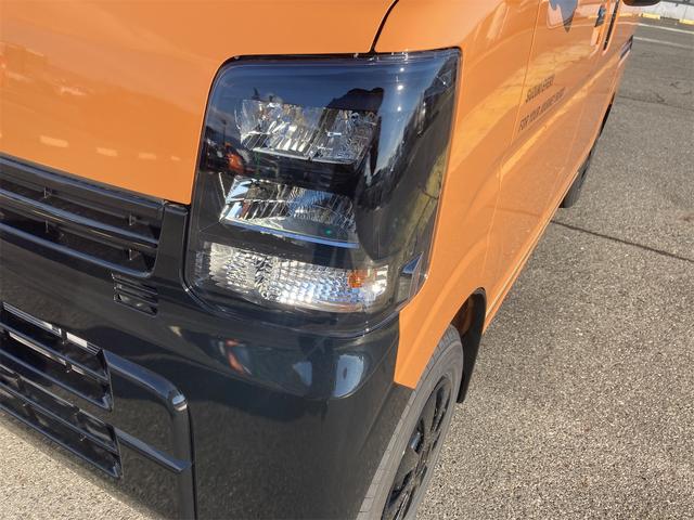 エブリイ Ｊリミテッド　弊社届出済未使用車　切替式４ＷＤ　ハイルーフ　セーフティサポート　両側パワースライドドア　リアパーキングセンサー　純正ＬＥＤヘッドライト（インナーブラック）　オートエアコン　オーバーヘッドコンソール（10枚目）