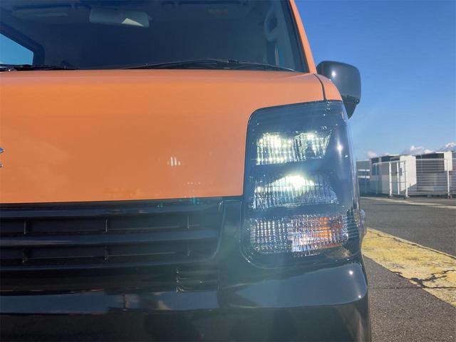 エブリイ Ｊリミテッド　弊社届出済未使用車　切替式４ＷＤ　ハイルーフ　セーフティサポート　両側パワースライドドア　リアパーキングセンサー　純正ＬＥＤヘッドライト（インナーブラック）　オートエアコン　オーバーヘッドコンソール（12枚目）