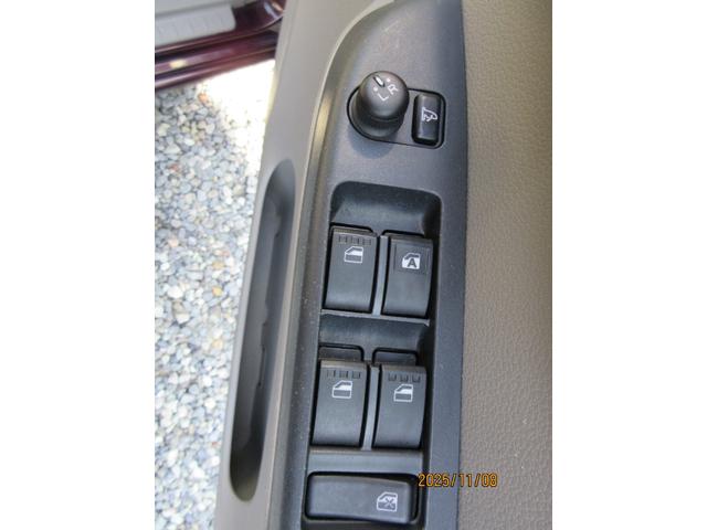 ミライース X 純正ナビ・地TV・DVD/CD・BLUETOOH・エコアイドル・禁煙車・電動格納ミラー・ETC・キーレスキー・(18枚目)