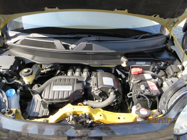 N-ONE G 純正ナビ・地TV・CD/DVD・スマートキー・プッシュスタート・オートエアコン・外品14インチアルミホイル・バックモニター禁煙車・ETC・ドラレコ(25枚目)