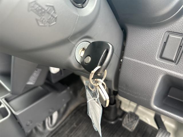 スーパーキャリイ Ｘリミテッド　４ＷＤ　衝突被害軽減ブレーキ　ナビ　ワンオーナー　ＬＥＤヘッドライト　フォグランプ　社外バンパーガード　アルミホイール　社外マフラー　キーレスエントリー　５ＭＴ（33枚目）