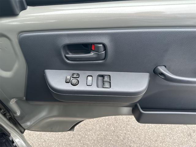 スーパーキャリイ Ｘリミテッド　４ＷＤ　衝突被害軽減ブレーキ　ナビ　ワンオーナー　ＬＥＤヘッドライト　フォグランプ　社外バンパーガード　アルミホイール　社外マフラー　キーレスエントリー　５ＭＴ（37枚目）