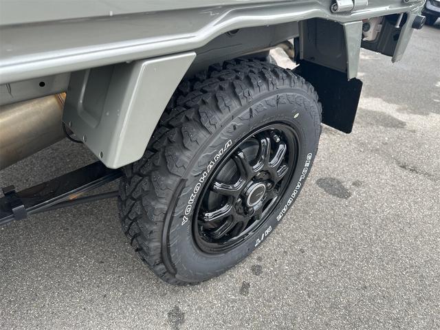 スーパーキャリイ Ｘリミテッド　４ＷＤ　衝突被害軽減ブレーキ　ナビ　ワンオーナー　ＬＥＤヘッドライト　フォグランプ　社外バンパーガード　アルミホイール　社外マフラー　キーレスエントリー　５ＭＴ（57枚目）