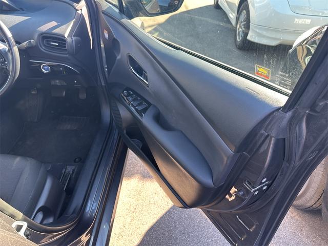 プリウス Ｓ　トヨタセーフティセンス　ワンオーナー　ナビＴＶ　Ｂｌｕｅｔｏｏｔｈ　ＬＥＤヘッドライト　ドライブレコーダー　ＥＴＣ　スマートキー　プッシュスタート　クルーズコントロール　整備記録簿（39枚目）