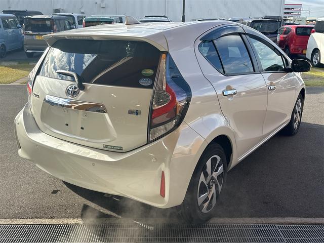 アクア Sスタイルブラック トヨタセーフティセンス ナビTV パノラマモニター LEDヘッドライト スマートキー プッシュスタート(8枚目)