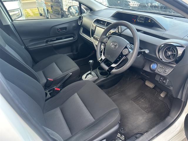 アクア Sスタイルブラック トヨタセーフティセンス ナビTV パノラマモニター LEDヘッドライト スマートキー プッシュスタート(15枚目)