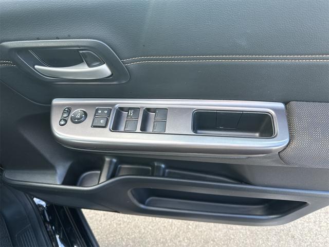 フリード クロスター・ホンダセンシング 4WD 8インチナビTV Bluetooth バックカメラ 両側パワースライドドア 3列シート 6人乗 ドライブレコーダー シートヒーター ETC LEDヘッドライト(44枚目)