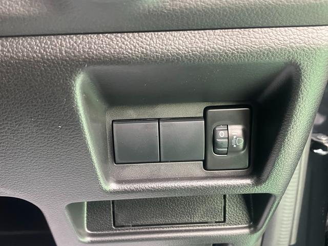 スペーシアカスタム カスタム　ＨＹＢＲＩＤ　ＧＳ　当社試乗車　前後衝突被害軽減Ｂ　前後誤発進抑制機能　車線逸脱抑制・警報機能　パーキングセンサー　アダプティブクルーズコントロール　オーディオスイッチ　オートライト　オートハイビーム　アイドリングストップ　ＬＥＤヘッドライト（31枚目）