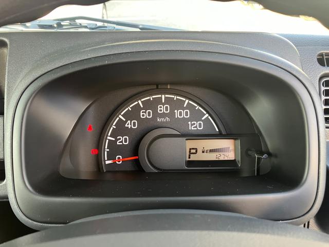 スーパーキャリイ スーパーキャリイ　Ｌ　５型　４ＡＴ　パートタイム４ＷＤ　衝突被害軽減ブレーキ　誤発進抑制機能　車線逸脱警報機能　パーキングセンサー　オートライト　オートハイビーム　アイドリングストップ　ハロゲンヘッドライト　ＬＥＤフォグ　当社試乗車（7枚目）