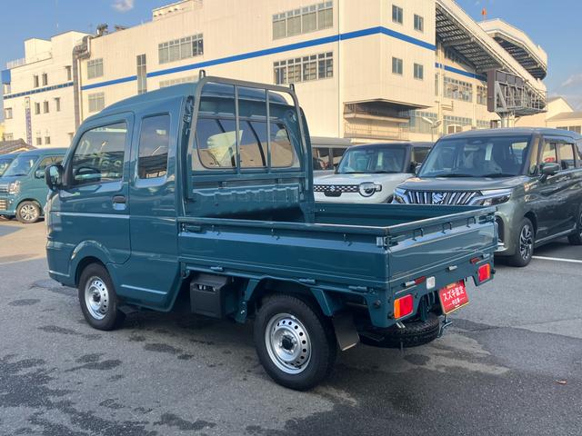 スーパーキャリイ スーパーキャリイ　Ｌ　５型　４ＡＴ　パートタイム４ＷＤ　衝突被害軽減ブレーキ　誤発進抑制機能　車線逸脱警報機能　パーキングセンサー　オートライト　オートハイビーム　アイドリングストップ　ハロゲンヘッドライト　ＬＥＤフォグ　当社試乗車（16枚目）