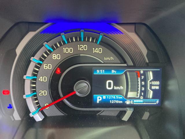 ハスラー タフワイルドターボ　３型　純正ナビ　全方位モニター　前後衝突被害軽減ブレーキ　前後誤発進抑制機能　車線逸脱抑制・警報機能　パーキングセンサー　アダプティブクルーズコントロール　オーディオスイッチ　オートライト　オートハイビーム　アイドリングストップ（13枚目）