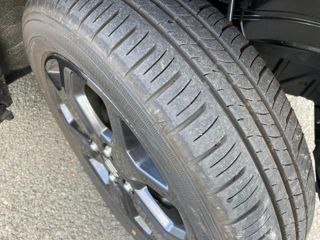 ハスラー タフワイルドターボ　３型　純正ナビ　全方位モニター　前後衝突被害軽減ブレーキ　前後誤発進抑制機能　車線逸脱抑制・警報機能　パーキングセンサー　アダプティブクルーズコントロール　オーディオスイッチ　オートライト　オートハイビーム　アイドリングストップ（23枚目）