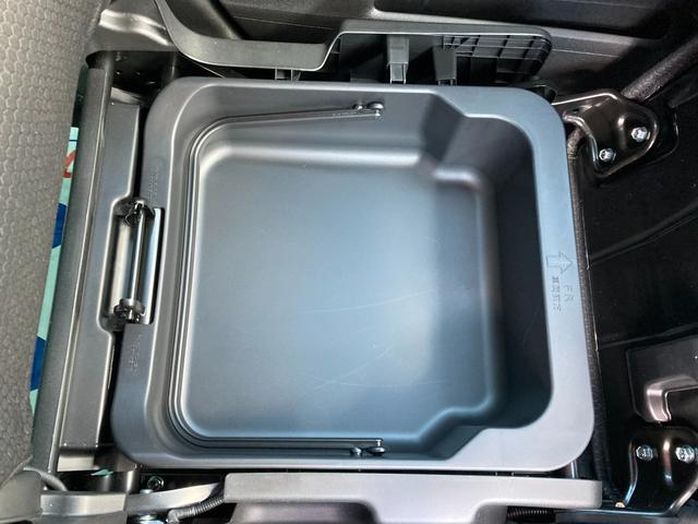 ハスラー タフワイルドターボ　３型　純正ナビ　全方位モニター　前後衝突被害軽減ブレーキ　前後誤発進抑制機能　車線逸脱抑制・警報機能　パーキングセンサー　アダプティブクルーズコントロール　オーディオスイッチ　オートライト　オートハイビーム　アイドリングストップ（35枚目）