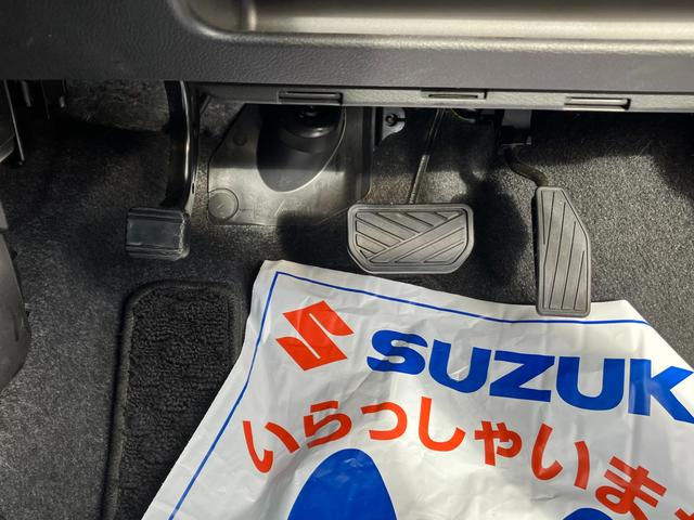 ソリオ ＨＹＢＲＩＤ　ＭＸ　純正ナビ　全方位モニタ　ＥＴＣ　ドラレコ　前後衝突被害軽減ブレーキ　前後誤発進抑制機能　車線逸脱警報機能　パーキングセンサー　アダプティブクルーズコントロール　オーディオスイッチ　オートライト　オートハイビーム　アイドリングストップ（39枚目）