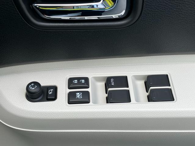 イグニス HYBRID MZ 4WD 純正メモリーナビ 全方位モニター 衝突被害軽減ブレーキ 誤発進抑制機能 車線逸脱警報機能 クルーズコントロール オーディオスイッチ オートライト オートハイビーム アイドリングストップ LEDヘッドライト LEDフォグ シートヒーター(33枚目)