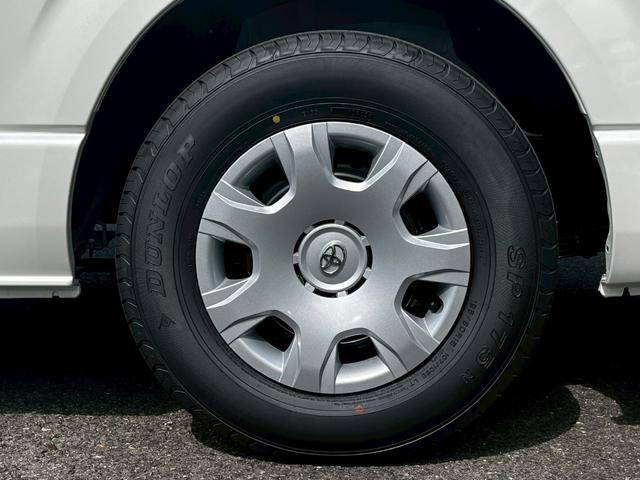 ハイエースワゴン グランドキャビン　４ＷＤ　ＬＥＤヘッドライト　パワースライドドア　デジタルインナーミラー　スマートキー（40枚目）
