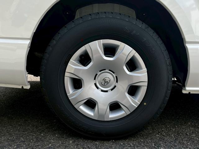 ハイエースワゴン グランドキャビン　４ＷＤ　ＬＥＤヘッドライト　パワースライドドア　デジタルインナーミラー　スマートキー（41枚目）