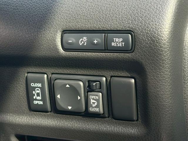 キャラバン 5ドア2.4DTグランドプレミアムGXロング 4WD 4WD切替式 LEDヘッド 寒冷地仕様 インテリキー 左パワースライドドア インテリミラー 前席シートヒーター スペアタイヤ(23枚目)