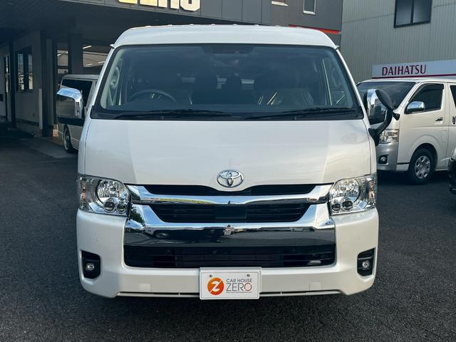 ハイエースワゴン ＧＬ　４ＷＤ　２．４％　パワースライドドア　ＬＥＤヘッド　デジタルインナーミラー　パノラミックビューモニター　スマートキー　１０人乗り　ＡＣ１００Ｖ（2枚目）
