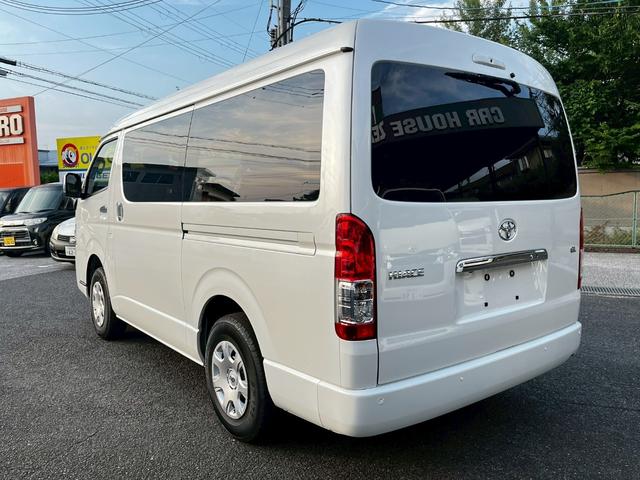 ハイエースワゴン ＧＬ　４ＷＤ　２．４％　パワースライドドア　ＬＥＤヘッド　デジタルインナーミラー　パノラミックビューモニター　スマートキー　１０人乗り　ＡＣ１００Ｖ（11枚目）