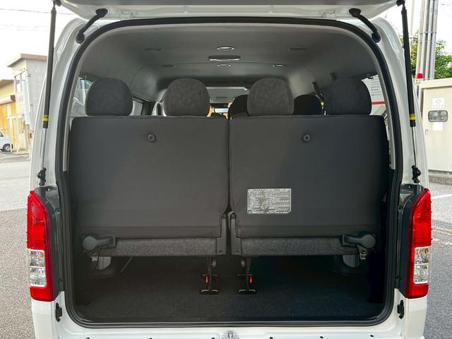 ハイエースワゴン ＧＬ　４ＷＤ　２．４％　パワースライドドア　ＬＥＤヘッド　デジタルインナーミラー　パノラミックビューモニター　スマートキー　１０人乗り　ＡＣ１００Ｖ（22枚目）