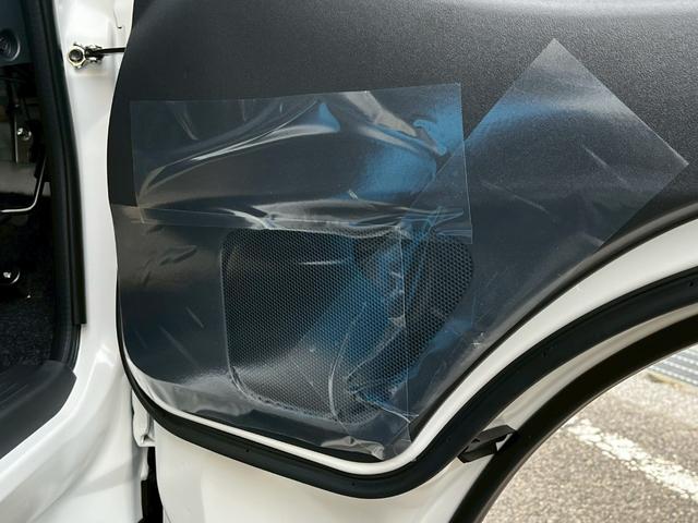 ハイエースワゴン ＧＬ　４ＷＤ　２．４％　パワースライドドア　ＬＥＤヘッド　デジタルインナーミラー　パノラミックビューモニター　スマートキー　１０人乗り　ＡＣ１００Ｖ（30枚目）