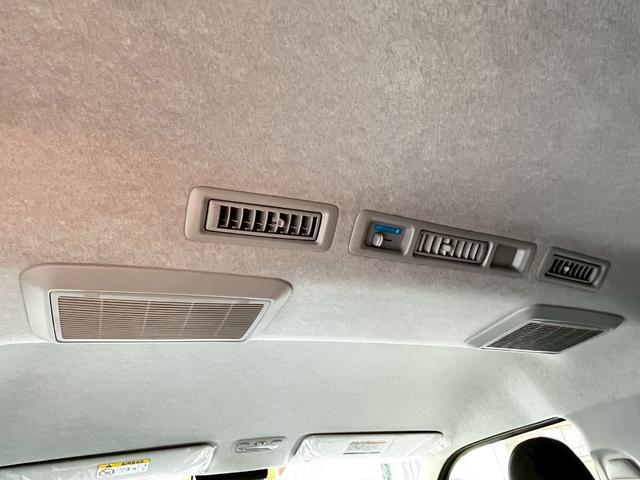 ハイエースワゴン ＧＬ　４ＷＤ　２．４％　パワースライドドア　ＬＥＤヘッド　デジタルインナーミラー　パノラミックビューモニター　スマートキー　１０人乗り　ＡＣ１００Ｖ（31枚目）