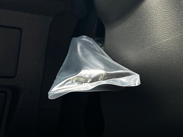 ハイエースワゴン ＧＬ　４ＷＤ　２．４％　パワースライドドア　ＬＥＤヘッド　デジタルインナーミラー　パノラミックビューモニター　スマートキー　１０人乗り　ＡＣ１００Ｖ（35枚目）