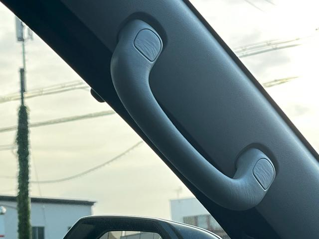 ハイエースワゴン ＧＬ　４ＷＤ　２．４％　パワースライドドア　ＬＥＤヘッド　デジタルインナーミラー　パノラミックビューモニター　スマートキー　１０人乗り　ＡＣ１００Ｖ（41枚目）