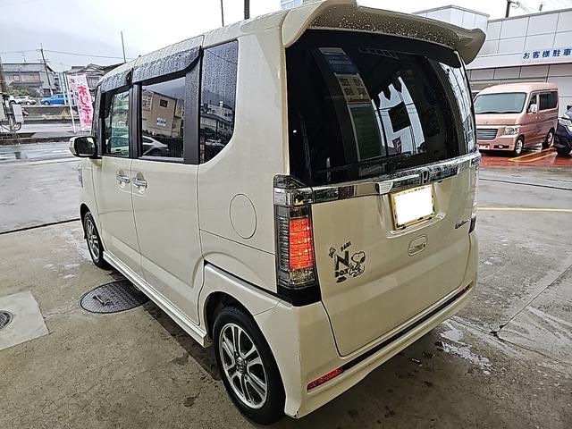 N-BOXカスタム G・Lパッケージ BLUETOOTH 電動格納ミラ- アイドリングストップ車  ナビ・TV フルフラットシート スマキ- SDナビゲーション フロントベンチシート 地デジTV パワーウィンドウ パワステ 整備記録簿(7枚目)