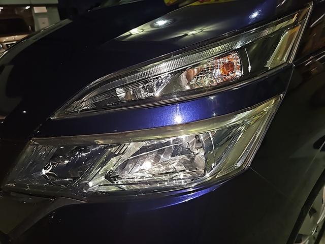 セレナ Ｓ　レーダーブレーキ　ベンチシート　フルフラット　ウォークスルー　クリアランスソナー　オートクルーズコントロール　レーンアシスト　サイドカメラ　アラウンドビューモニタ－　スマートキー　オートライト　ＥＴＣ（23枚目）