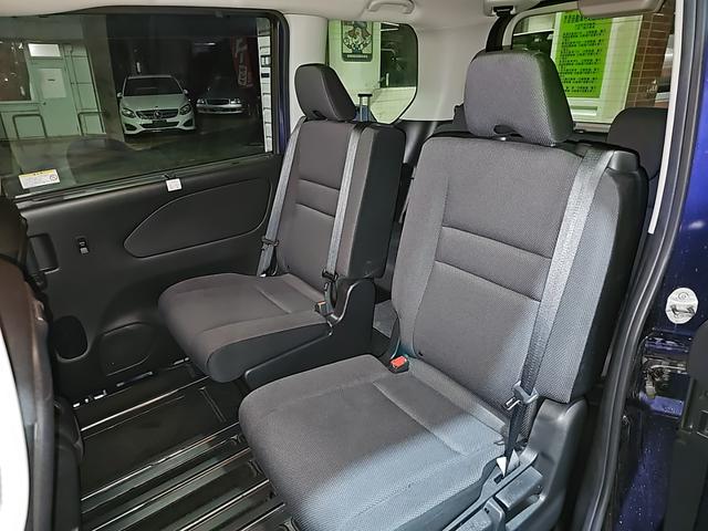 セレナ Ｓ　レーダーブレーキ　ベンチシート　フルフラット　ウォークスルー　クリアランスソナー　オートクルーズコントロール　レーンアシスト　サイドカメラ　アラウンドビューモニタ－　スマートキー　オートライト　ＥＴＣ（35枚目）