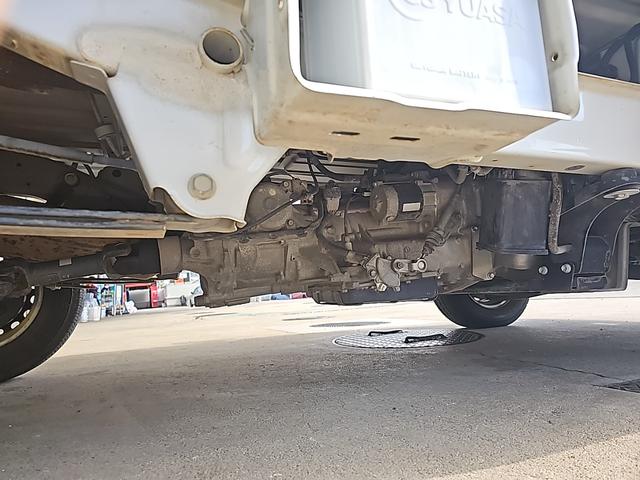 ハイゼットトラック エアコン・パワステ スペシャル AT 切り替え4WD メンテナンスリースUp車両 記録簿 取扱説明書 新車保証書 ワンオーナー車 PS マニュアルエアコン メンテナンスノート 腐食無し 車検2年付き(19枚目)