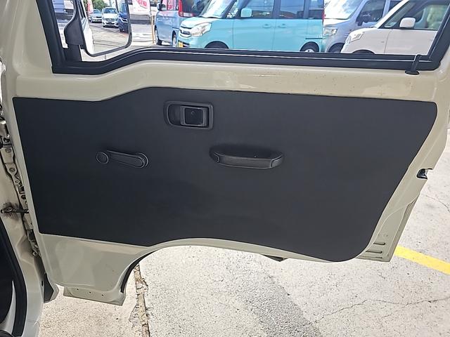 ハイゼットトラック エアコン・パワステ スペシャル AT 切り替え4WD メンテナンスリースUp車両 記録簿 取扱説明書 新車保証書 ワンオーナー車 PS マニュアルエアコン メンテナンスノート 腐食無し 車検2年付き(24枚目)