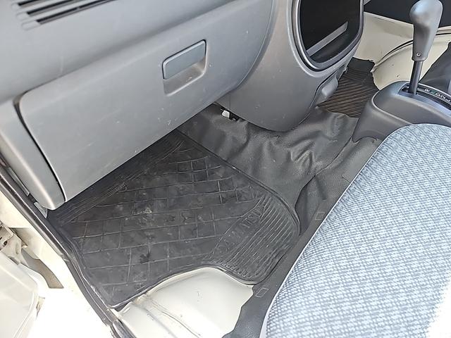 ハイゼットトラック エアコン・パワステ スペシャル AT 切り替え4WD メンテナンスリースUp車両 記録簿 取扱説明書 新車保証書 ワンオーナー車 PS マニュアルエアコン メンテナンスノート 腐食無し 車検2年付き(37枚目)