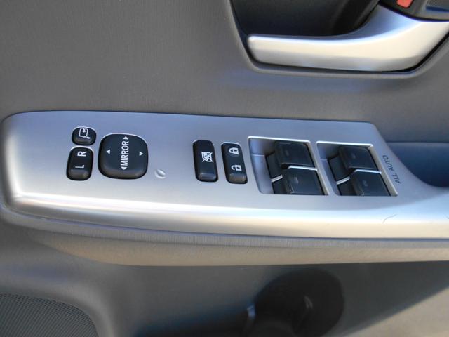 プリウスアルファ Ｓ　８インチナビ　フルセグテレビ　Ｂｌｕｅｔｏｏｔｈ　ＤＶＤ再生（31枚目）