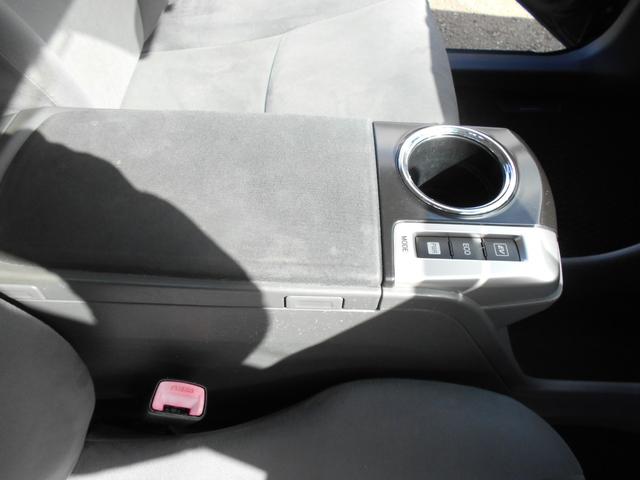 プリウスアルファ Ｓ　８インチナビ　フルセグテレビ　Ｂｌｕｅｔｏｏｔｈ　ＤＶＤ再生（33枚目）