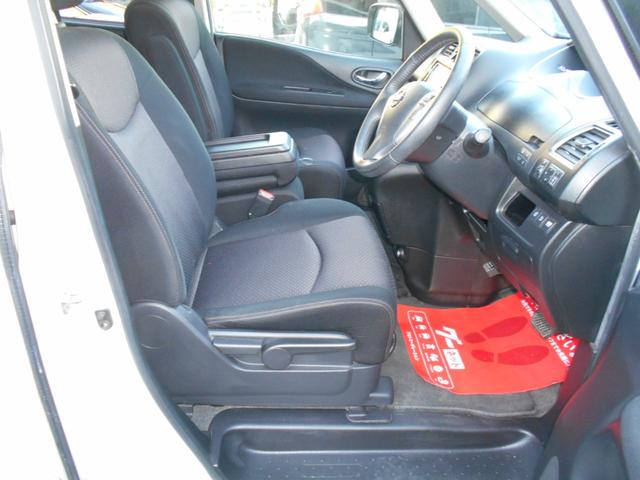 セレナ ハイウェイスターG S-ハイブリッド 1年保証S ハイブリッド ナビ フルセグテレビBluetooth 両側パワースライドドア プッシュスタート スマートキー HIDヘッドライト フォグランプ ETC(6枚目)