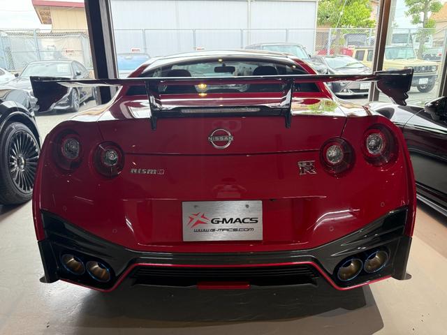 ＧＴ－Ｒ ニスモ　スペシャルエディション　セラミックブレーキ・ＢＯＳＥサウントシステム・カーボンパーツ・ナビ・バックカメラ・ＥＴＣ・Ｂｌｕｅｔｏｏｔｈ・左右４本出しマフラー・カーボンリアウィング・クリアランスソナー（5枚目）