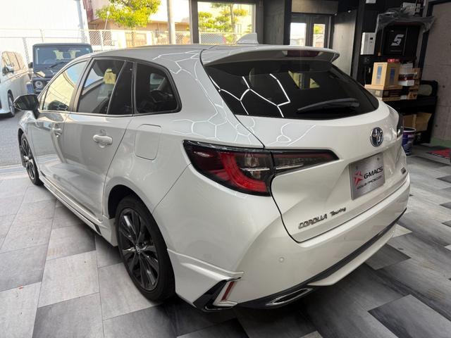 カローラツーリング ハイブリッド　ダブルバイビー　モデリスタエアロ・９インチディスプレイオーディオ・シートヒーター・ステアリングヒーター・ヘッドアップディスプレイ・ハーフレザーシート・デジタルインナーミラー・ドラレコ・レーダー・ＥＴＣ・クルコン（13枚目）