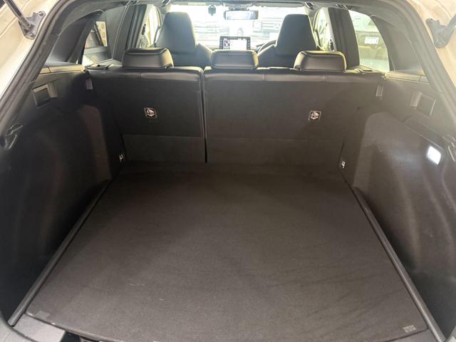 カローラツーリング ハイブリッド　ダブルバイビー　モデリスタエアロ・９インチディスプレイオーディオ・シートヒーター・ステアリングヒーター・ヘッドアップディスプレイ・ハーフレザーシート・デジタルインナーミラー・ドラレコ・レーダー・ＥＴＣ・クルコン（25枚目）