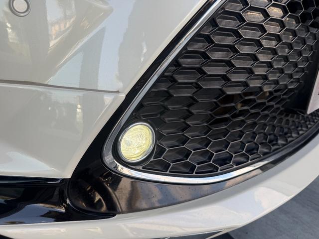 カローラツーリング ハイブリッド　ダブルバイビー　モデリスタエアロ・９インチディスプレイオーディオ・シートヒーター・ステアリングヒーター・ヘッドアップディスプレイ・ハーフレザーシート・デジタルインナーミラー・ドラレコ・レーダー・ＥＴＣ・クルコン（33枚目）