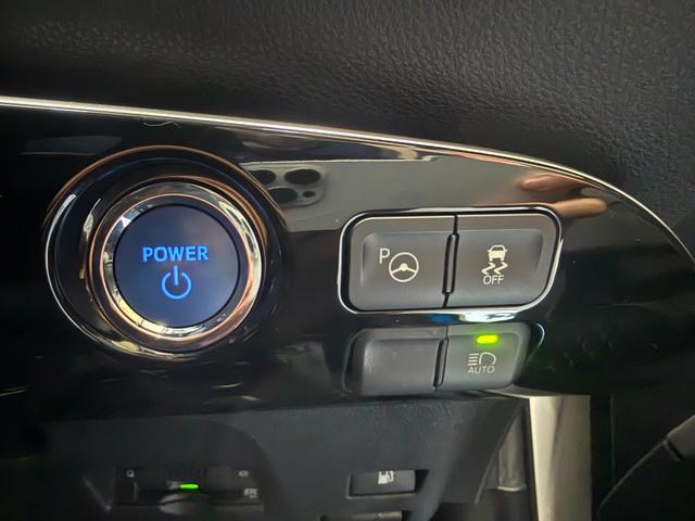 プリウス Ｓセーフティプラス　ツートーン　ツートンカラー・トヨタ純正９インチナビ・１７インチツーリングホイール・トヨタセーフティセンス・ドライブレコーダー・ＥＴＣ・テレビ・Ｂｌｕｅｔｏｏｔｈ・クルーズコントロール・バックカメラ・ＬＥＤヘッド（25枚目）