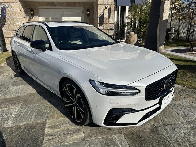 V90 B6 AWD Rデザイン Bowers & Wilkins パノラマサンルーフ VOLVO純正20inchアルミホイール(2枚目)