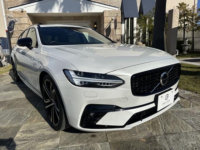 V90 B6 AWD Rデザイン Bowers & Wilkins パノラマサンルーフ VOLVO純正20inchアルミホイール(3枚目)