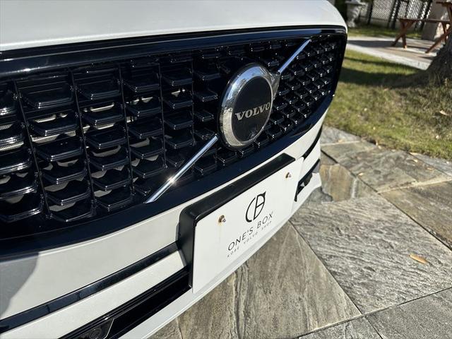 V90 B6 AWD Rデザイン Bowers & Wilkins パノラマサンルーフ VOLVO純正20inchアルミホイール(4枚目)