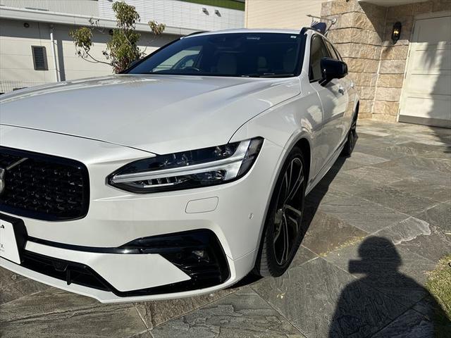 V90 B6 AWD Rデザイン Bowers & Wilkins パノラマサンルーフ VOLVO純正20inchアルミホイール(7枚目)