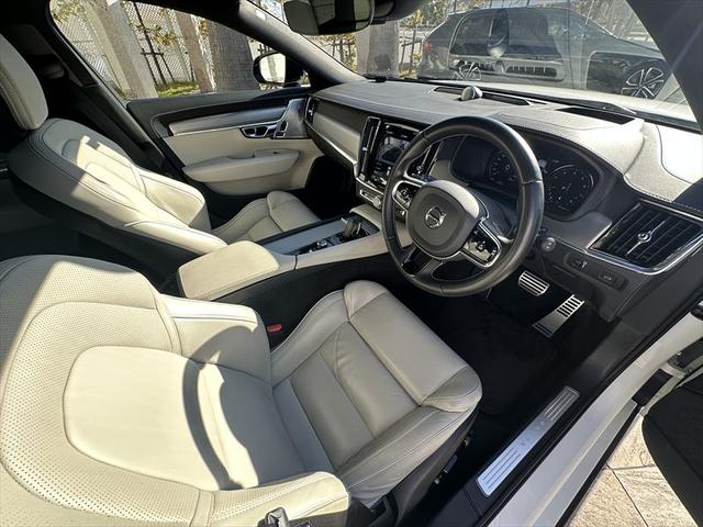 V90 B6 AWD Rデザイン Bowers & Wilkins パノラマサンルーフ VOLVO純正20inchアルミホイール(31枚目)
